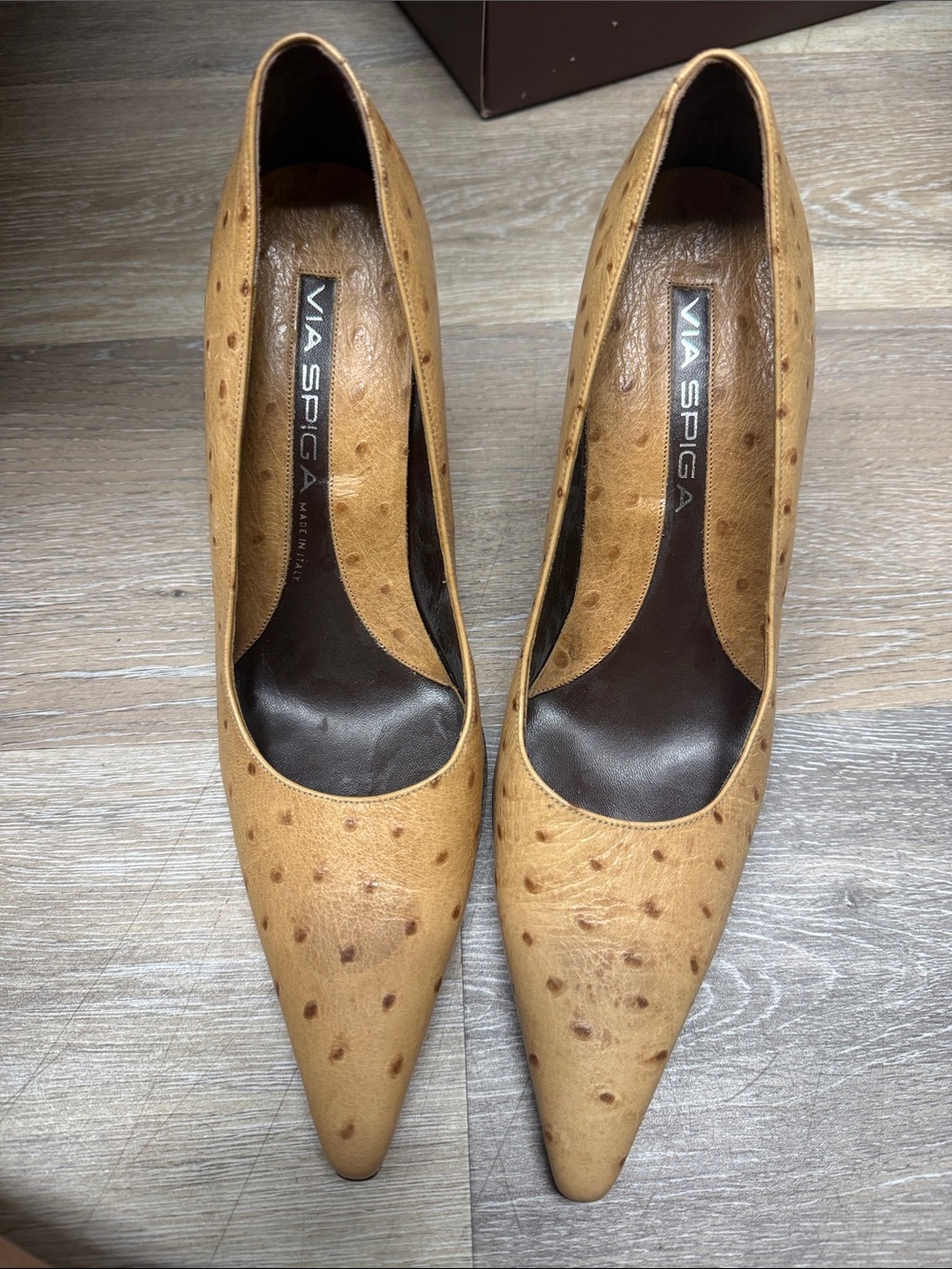 Via Spiga Tan Pointed-Toe Pumps size 9 US Women’s